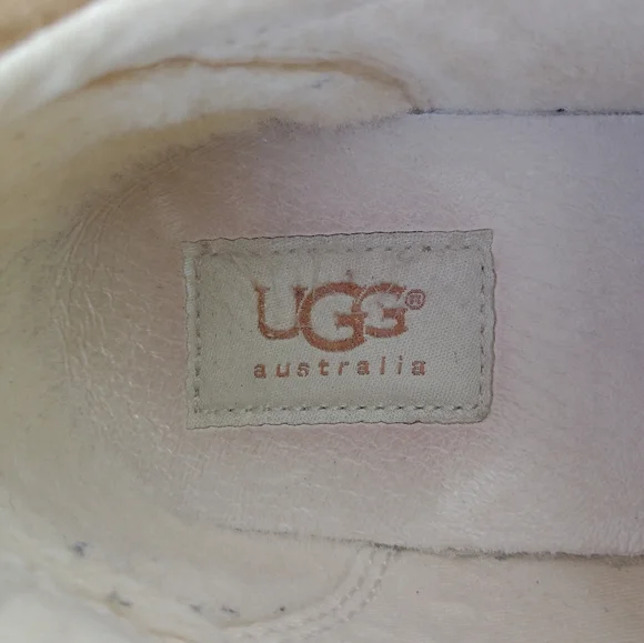 UGG Australia "Tomi" Chestnut Suede Casual Shoes. Size 9.5. Very Good Condition. - Picture 5 of 10